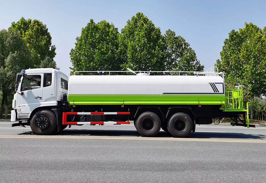 致力于提升城市環(huán)境品質(zhì)——綏化市凱力牌灑水車
