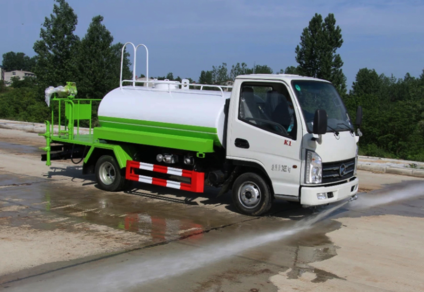 國(guó)五福田3方灑水車：品質(zhì)卓越，為城市綠化護(hù)航
