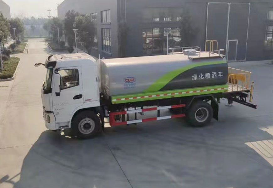 程力凱馬2噸國五消防灑水車，讓消防工作更高效
