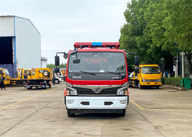 輝縣工地消防車(chē) - 保護(hù)工地安全的首選車(chē)輛
