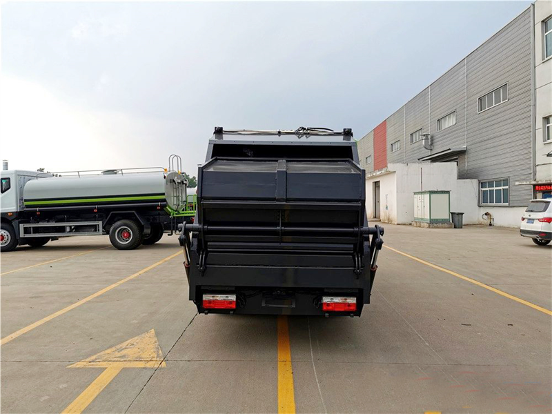 西寧壓縮式垃圾車(chē)哪家好？——程力專(zhuān)用汽車(chē)值得信賴(lài)
